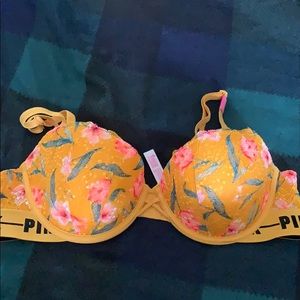 DATE PUSH UP BRA NWT